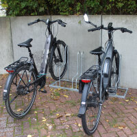 Fahrradständer für 4 Fahrräder höhenversetzt 140 x 75,5 cm Stahl feuerverzinkt grau 2x2 Bodenparker Reihenparker