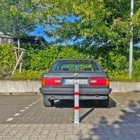 4x Absperrpfosten eckig Parkplatzsperre Sperrpfosten klappbar Standfuß